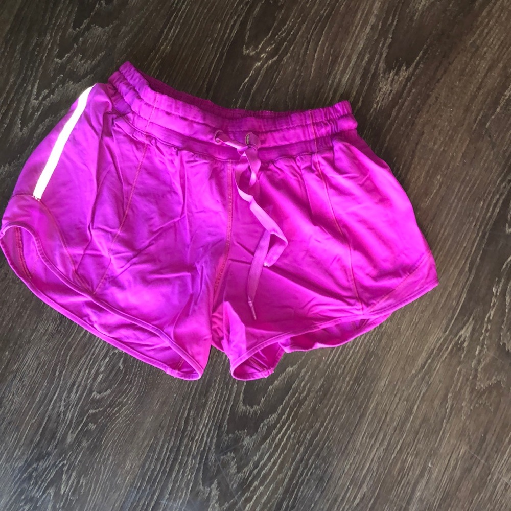 Lululemon size 6 running shorts